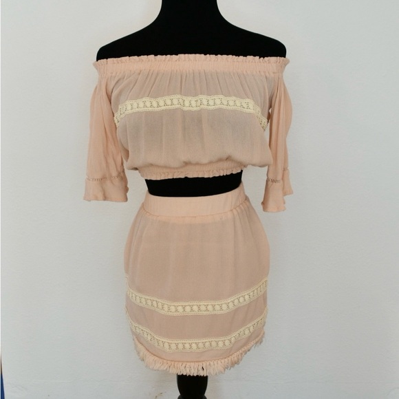 Ecru Lab 2 piece skirt/blouse - Picture 1 of 3